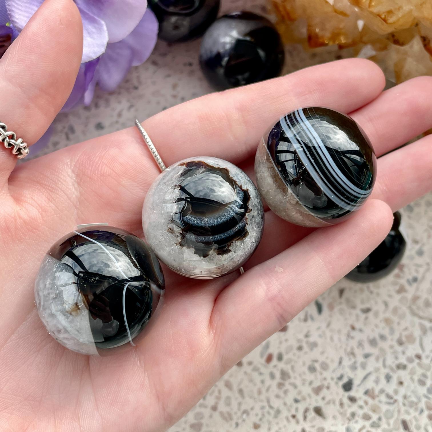 Black Agate & Quartz Sphere - 3cm Black Agate & Quartz Sphere - 3cm